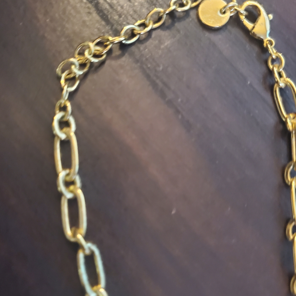 Gold and Aquamarine Pendant Necklace - Picture 3 of 3